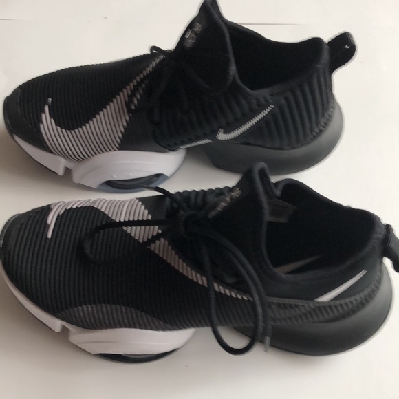 Nike Black/ White Superrep Sneakers - Picture 8 of 8